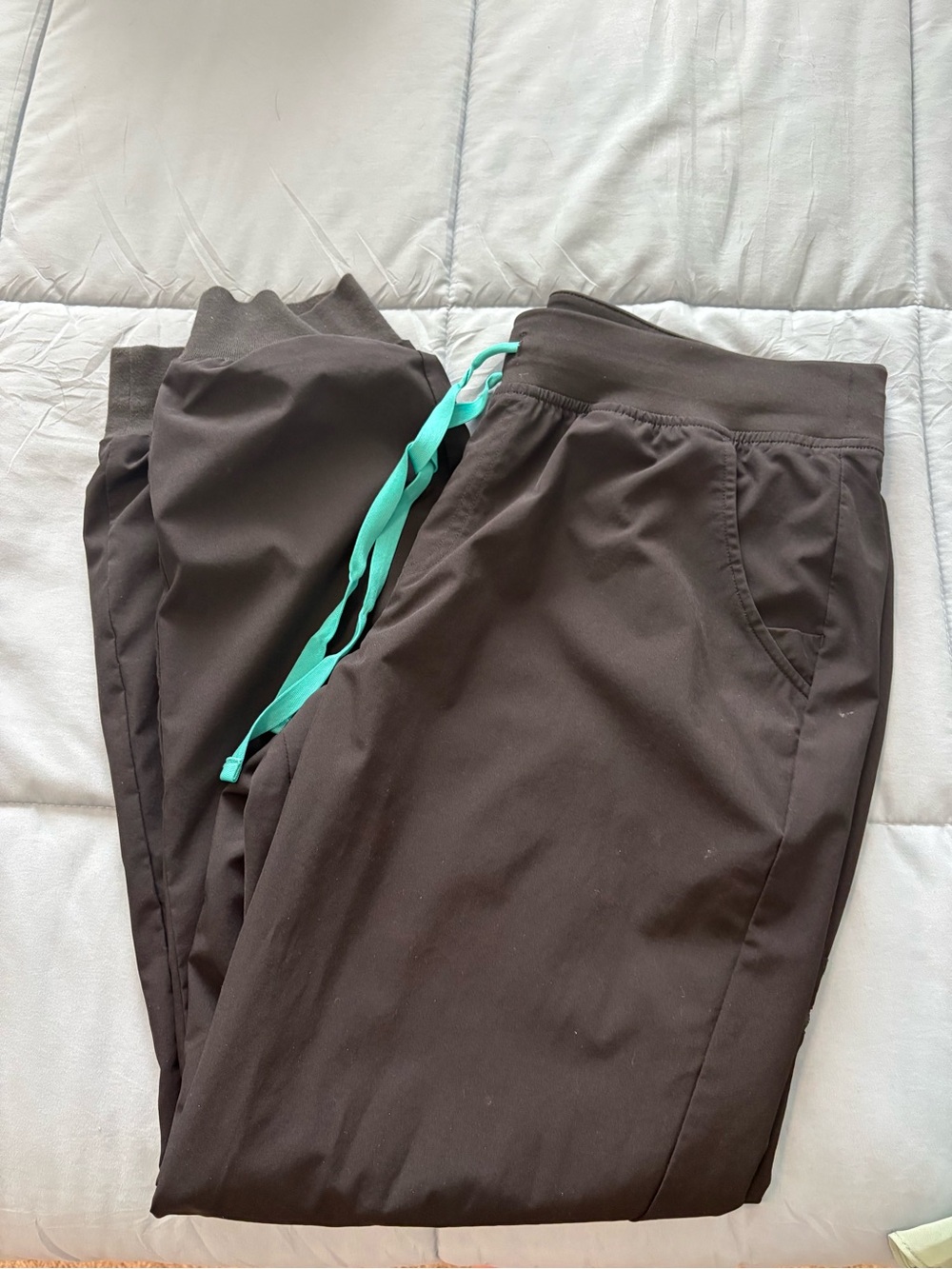 FIGS Women’s Black Joggers